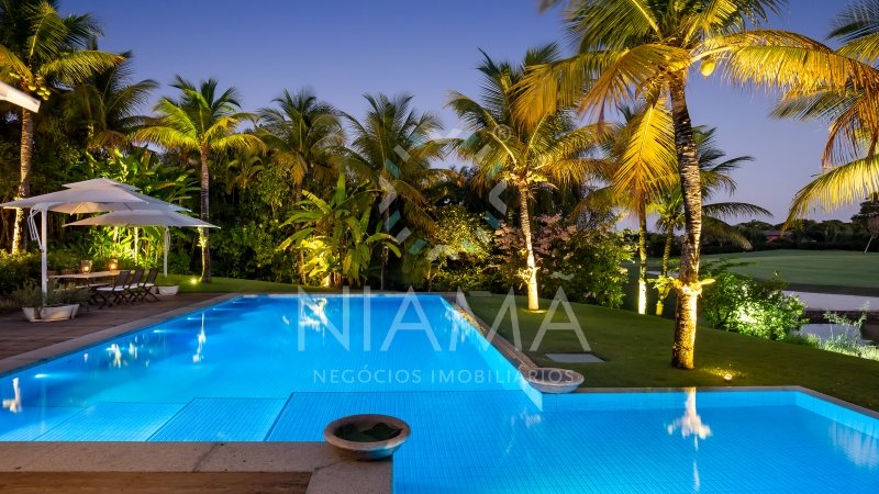 casas trancoso aluguel
