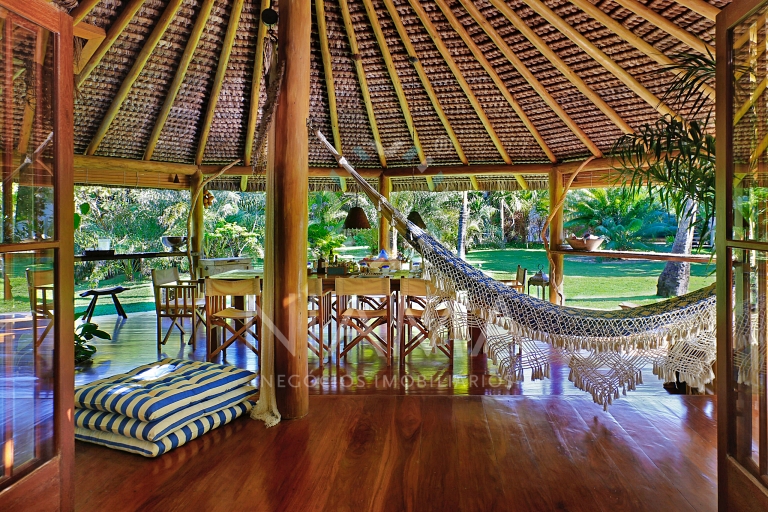 aluguel de casas de luxo na praia trancoso